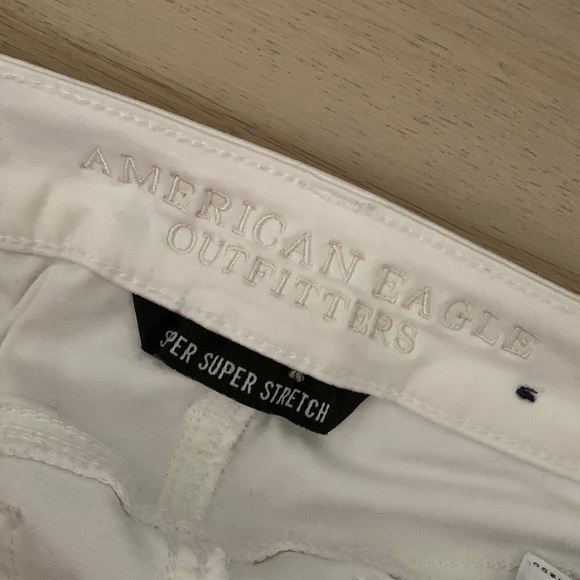 White, mid rise jeggings. - Picture 2 of 4